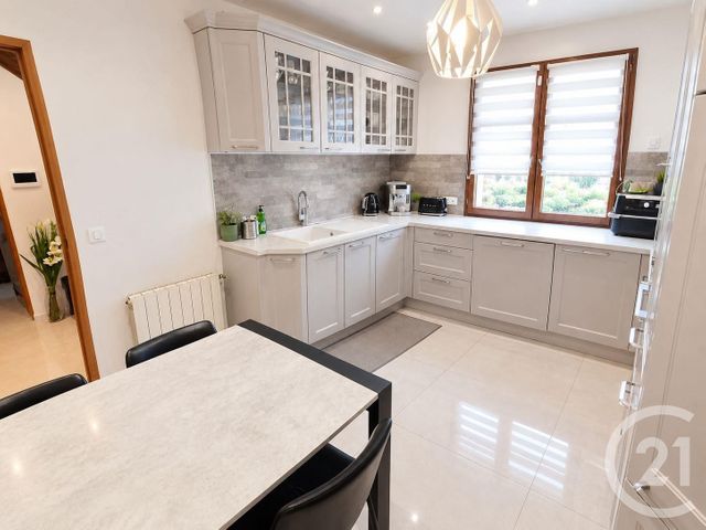 maison à vendre - 6 pièces - 135.0 m2 - BONDY - 93 - ILE-DE-FRANCE - Century 21 Yb Immo